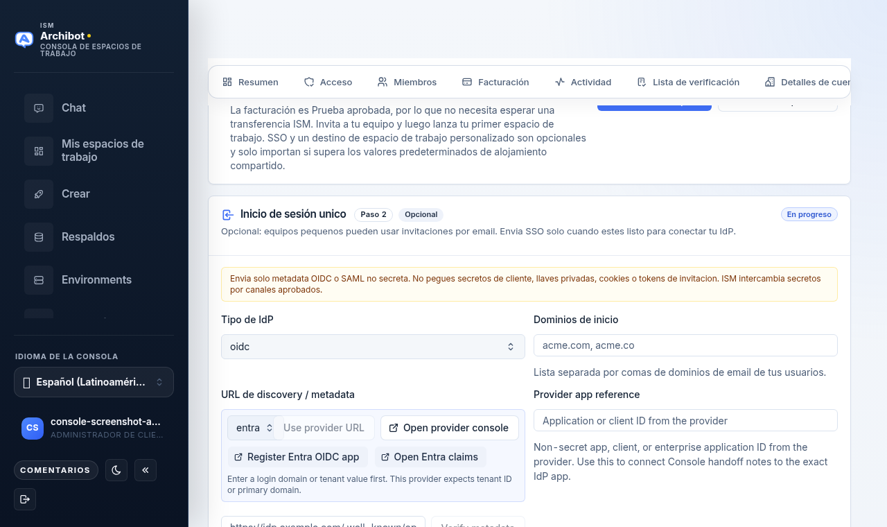 Paso de Inicio de sesión único en la Console con tipo de IdP, dominios de inicio de sesión, URL de metadatos de descubrimiento, asignación de claims, grupos de roles y un panel de preparación de SSO.